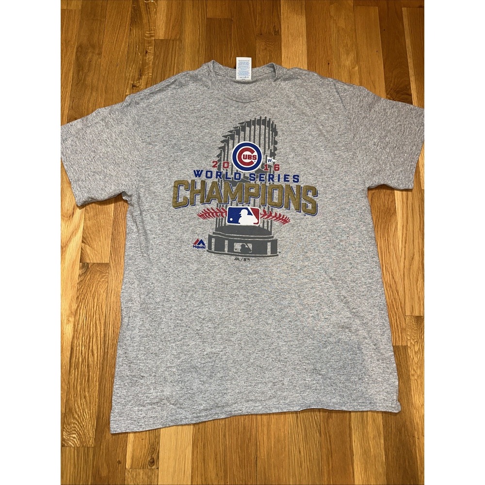 Majestic‎ Chicago Cubs 2016 MLB World Series Champions Gray T-Shirt Men's L